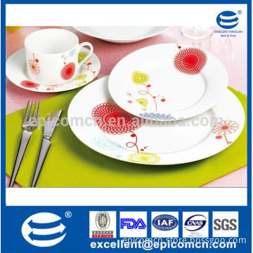 2014 new design porcelain dinner set with cutlery